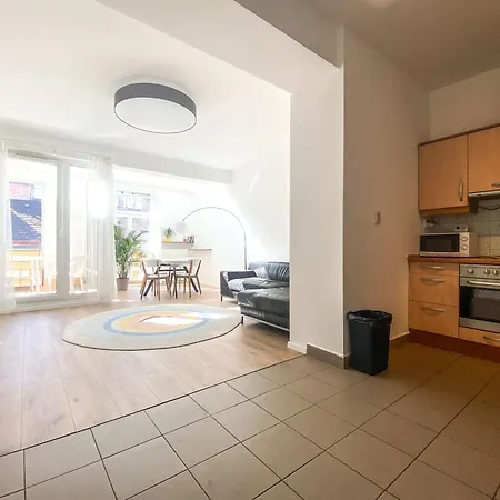 Apartament 2 Bedroom Spacious Flat Near Opera, Andrassy Bld Budapeszt